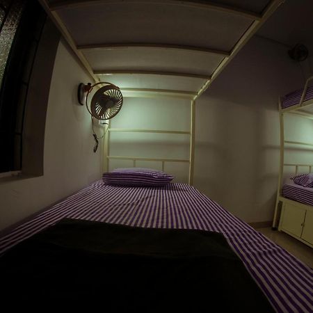 Bonds Hostel Candolim Kültér fotó